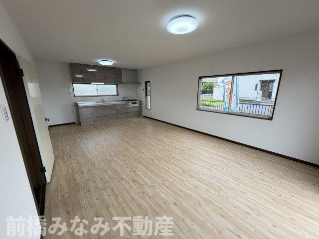 【中古】前橋市二之宮町　４LDKの居間・リビング|使いやすい居間です