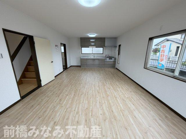 【中古】前橋市二之宮町　４LDKの居間・リビング|おしゃれなリビングです