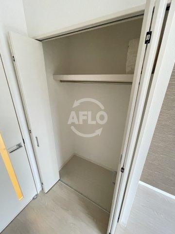 インザライフ大正RESIDENCEの収納|CITY　PAL　TAISHO（シティパルタイショウ）　クローゼット