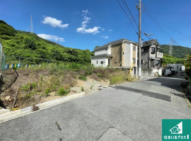 神戸市須磨区緑が丘　第2期　新築一戸建ての前面道路含む現地写真|周辺は落ち着いた街並みの住宅地！子育てがしやすい住環境です！まだ未完成ですが、現地でしかわからない事もございます。是非一度ご覧ください。