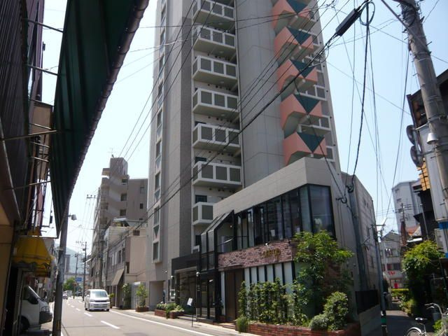 コートハウス中島通りのエントランス