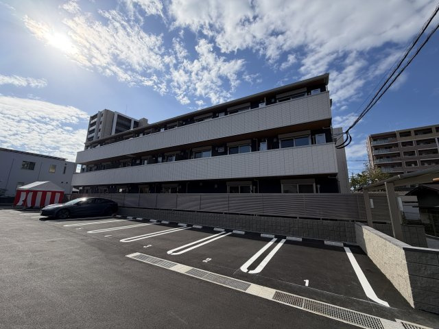 Nest　Piece　原町の外観