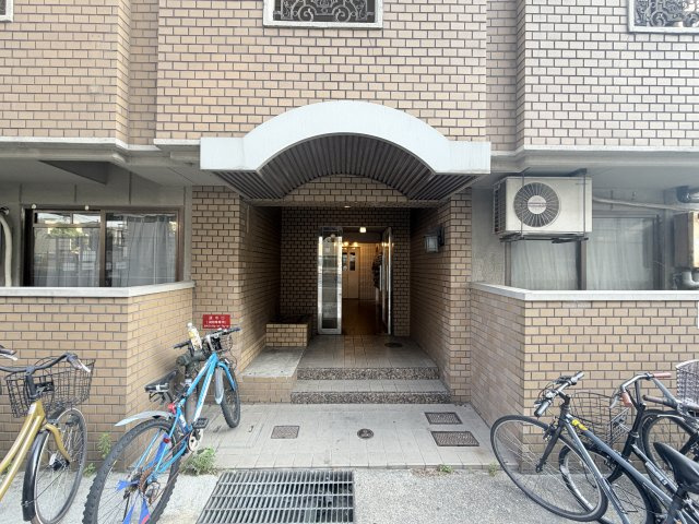 クレアドル芦屋西のエントランス