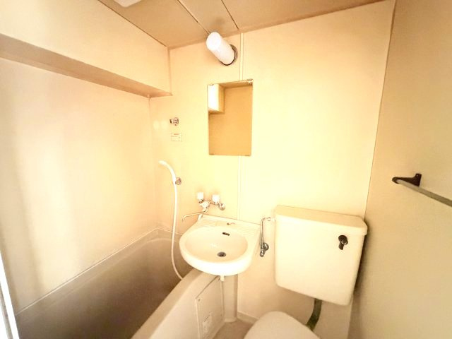クレアドル芦屋西の洗面所