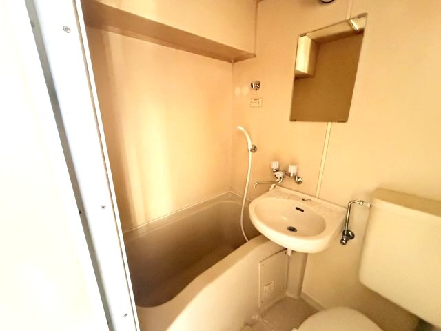 クレアドル芦屋西の浴室