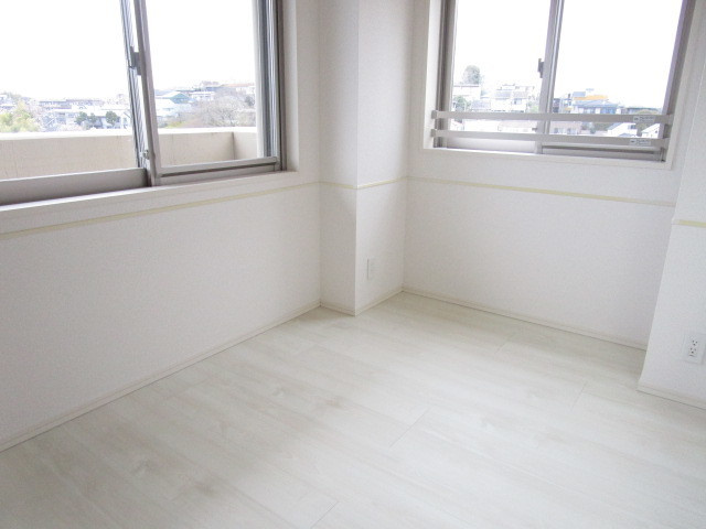 キュロコ玉川学園　東棟の子供部屋