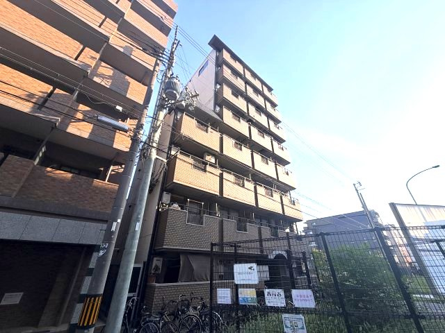 クレアドル芦屋西の外観