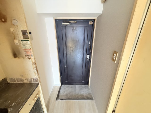 クレアドル芦屋西の玄関