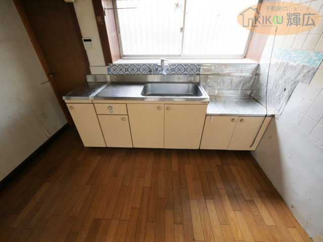 高砂市伊保崎6丁目　中古戸建のキッチン
