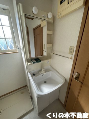 【洗面所】 | ブロード　ヒル | 同タイプのお部屋です（現況を優先します）