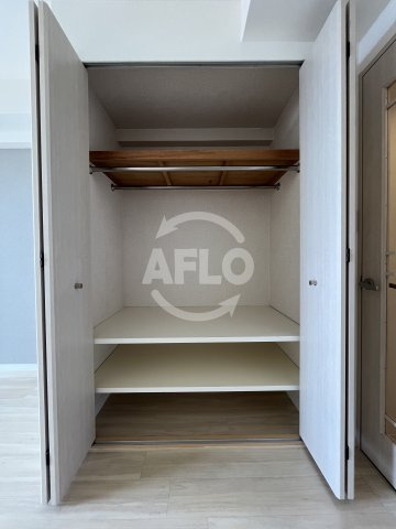 ｱｰﾃﾞﾝ江坂Ⅱの収納|アーデン江坂Ⅱ　クローゼット