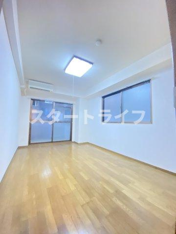 大阪市淀川区西宮原２丁目の賃貸マンションの居間・リビング