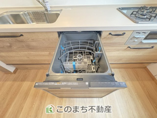 【キッチン】 | ワイウッドコート小山市中久喜第1期　 | 食器洗浄乾燥機付きで時短家事が可能です☆