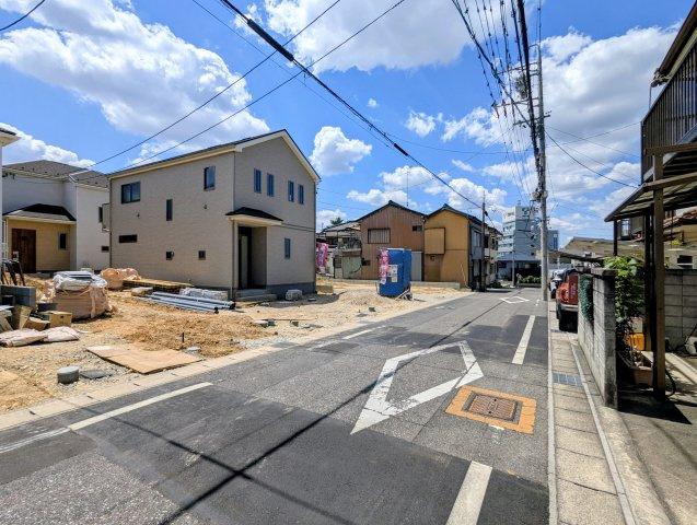 ハートフルタウン　瀬戸市東吉田町の前面道路含む現地写真