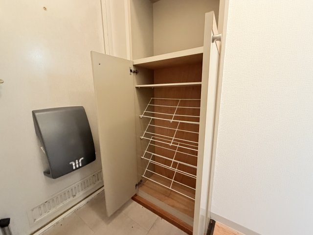 リビング六甲ウエストA棟の玄関