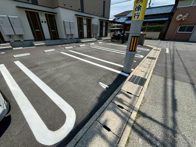 Centelleoの駐車場