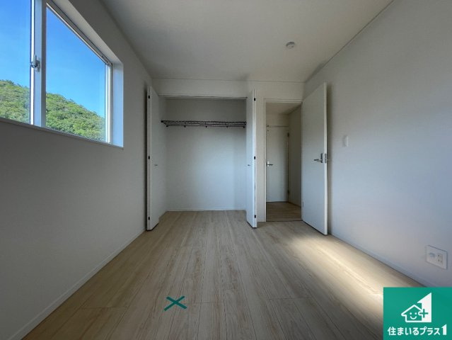 西脇市上野　第3期　新築一戸建ての洋室|シンプルな洋室は、自分好みのインテリアが楽しめます♪ご家族とインテリアや家具を選びに行くのは新築購入時の醍醐味の一つです。ぜひお楽しみください♪
