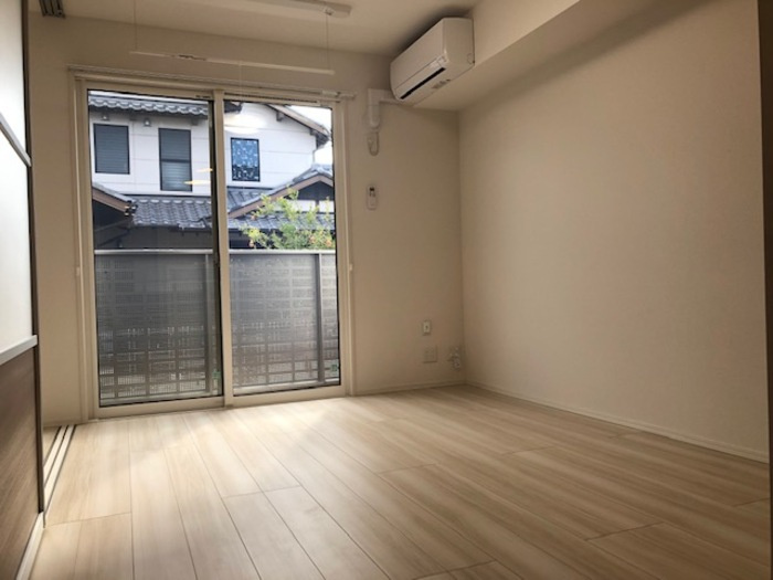 D-ROOM徳益駅前の居間・リビング
