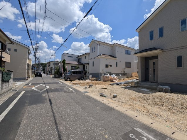 ハートフルタウン　瀬戸市東吉田町の前面道路含む現地写真