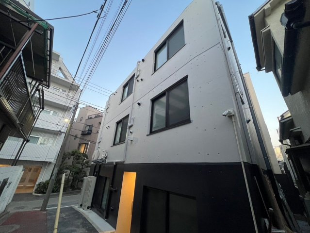 中野区野方１丁目の賃貸マンションのエントランス