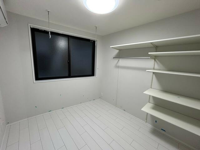 中野区野方１丁目の賃貸マンションの居間・リビング