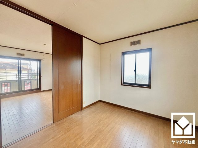 城陽市久世南垣内の子供部屋