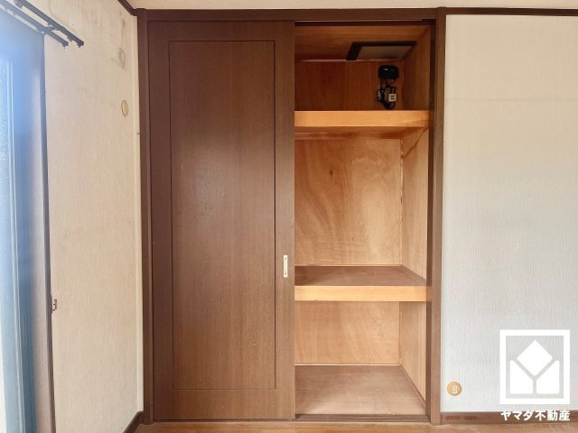 城陽市久世南垣内の収納