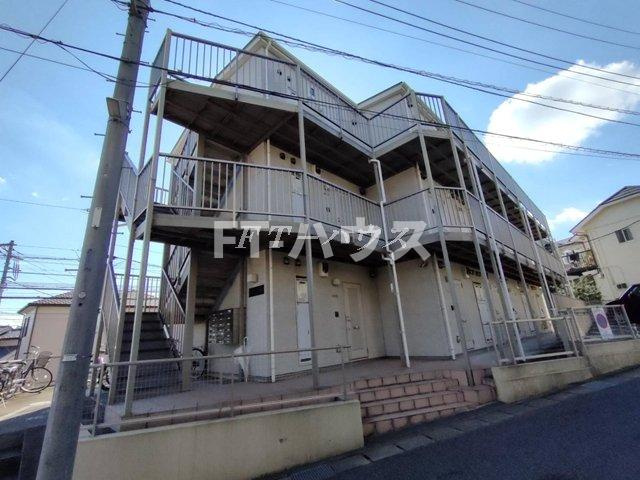 ティーズハイツ津田沼のエントランス