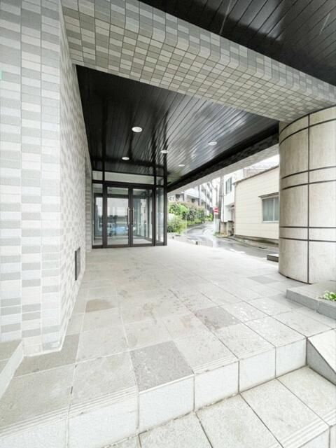 ボヌール高松のエントランス