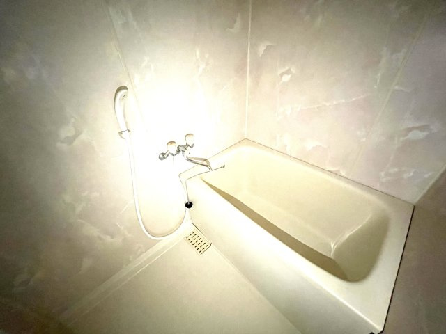 ロイヤル早野マンションの浴室