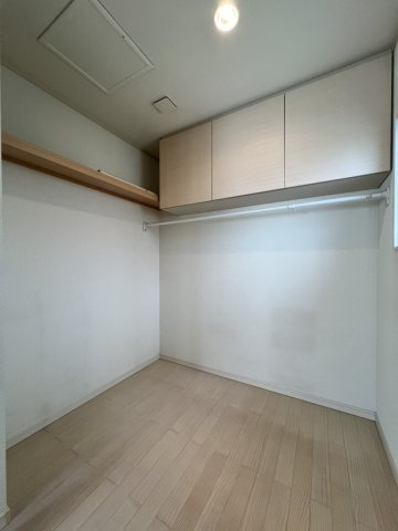 築添町戸建の収納