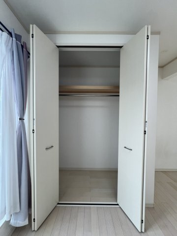 築添町戸建の収納