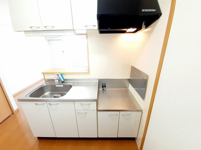 リバーサイド三城のキッチン