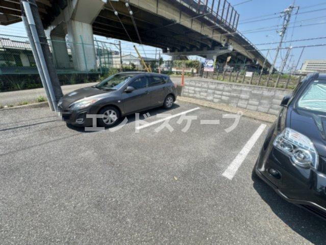 ジュエルの駐車場|高崎、前橋のお部屋探しはエンドスケープまで！お客様の理想お聞かせ下さい♪