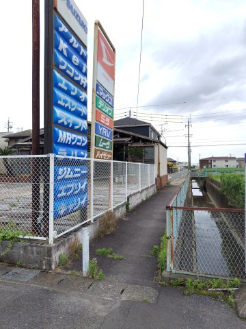６７１１２　岐阜市西中島三丁目土地の前面道路含む現地写真