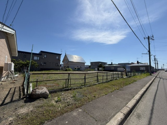 北見市北進町３丁目８番３、８番９　売地の外観