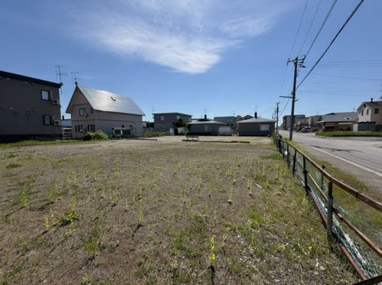 北見市北進町３丁目８番３、８番９　売地の外観