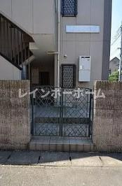 ウインハイツ宮本のエントランス