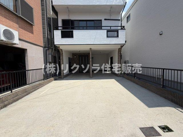 都丘町　中古一戸建ての駐車場|駐車4台可能
■物件内覧・資金計画相談・住宅ローン相談、リフォーム相談、お問合せ受付中■
※当日・翌日のご内覧、ご相談はお電話でのお問合せがスムーズです！