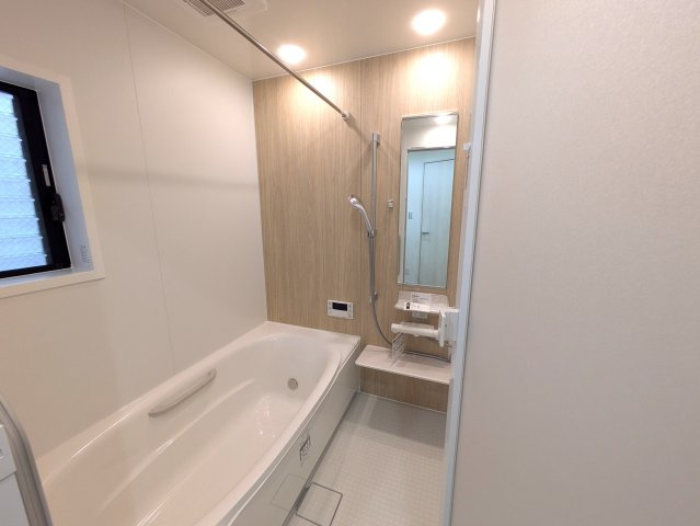 中央１－１戸建の浴室