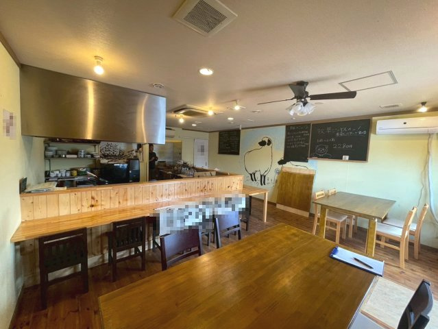 昭和町 山田様 住居付店舗の内装