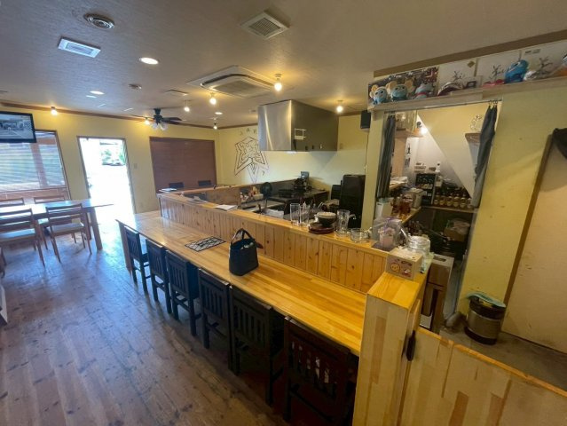 昭和町 山田様 住居付店舗の内装