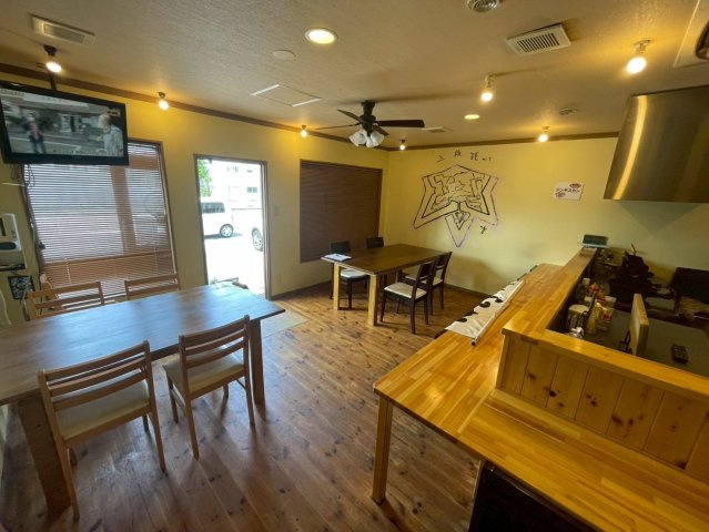 昭和町 山田様 住居付店舗の内装