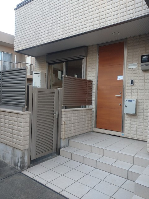 メゾンオリーブわんのエントランス