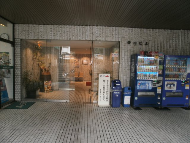 谷口ビルのエントランス