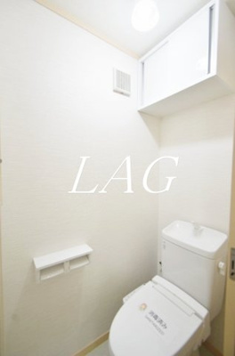 【トイレ】 | シルバードルフィン | トイレです。