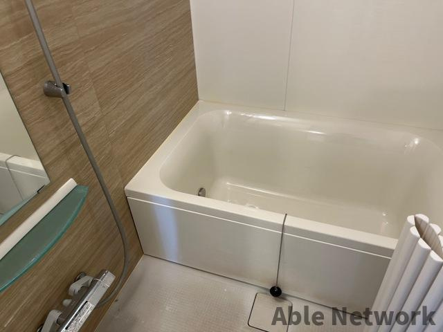 FK1の浴室|追い焚き給湯と浴室乾燥機付き