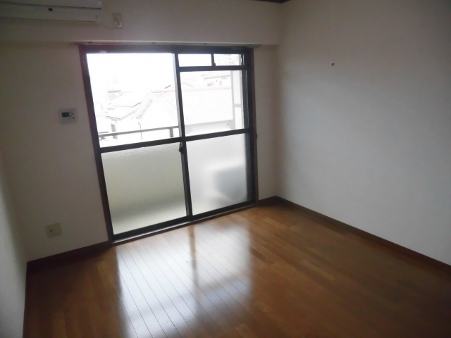 エアコン付きで初期費用を抑えられます♪