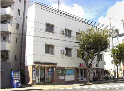 ミダ六マンションの外観