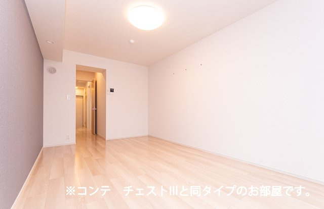 ヒカルサ加古川別府の居間・リビング
